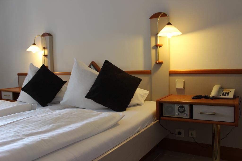 Seehotel Paulitsch Velden am Wörthersee Quarto foto